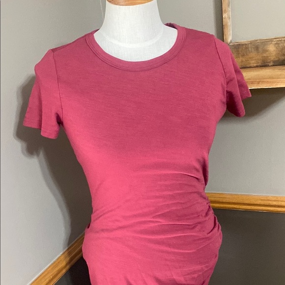 La Miel mauve Red Short Sleeve ruched body con mini Dress size medium - Picture 2 of 8